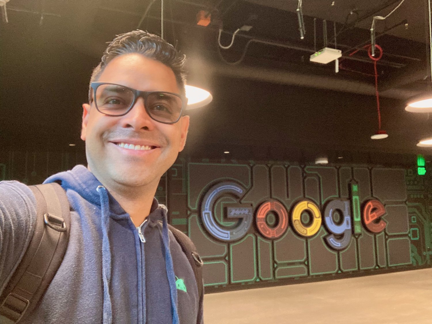 ing eduardo godoy, egresado uag y exitoso en el sector de la iluminacion