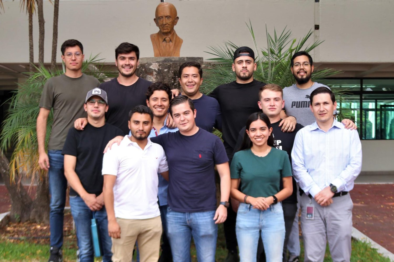 alumnos de ingenieria civil consiguen segundo lugar en olimpiada de conocimiento