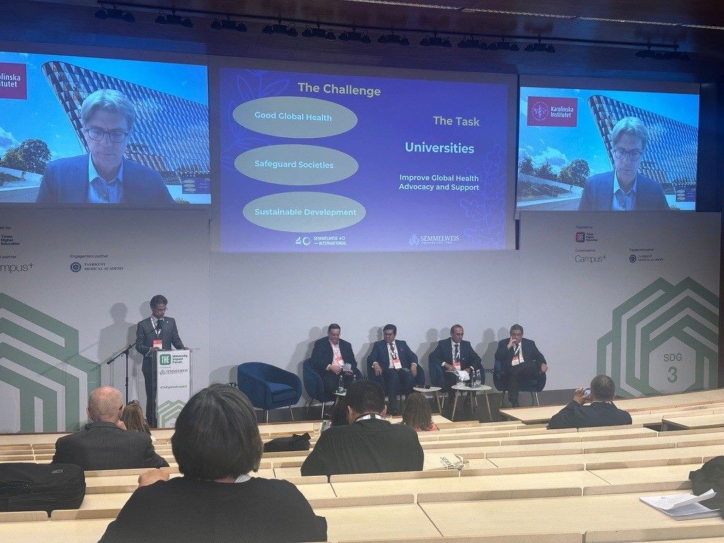 programa internacional de medicina participa en foro mundial de educacion superior