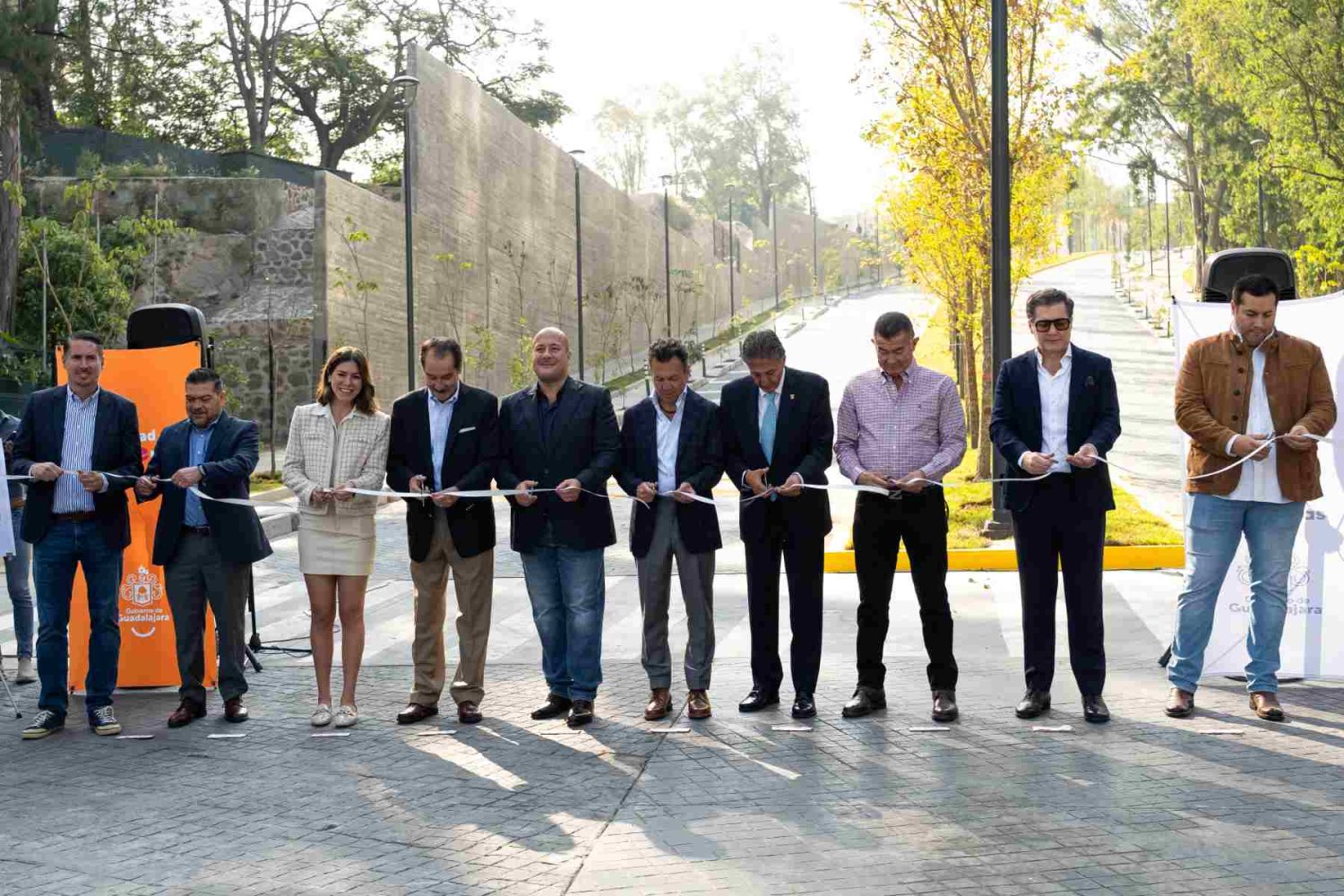 uag y gobierno de guadalajara entregan av prolongacion acueducto a la ciudad