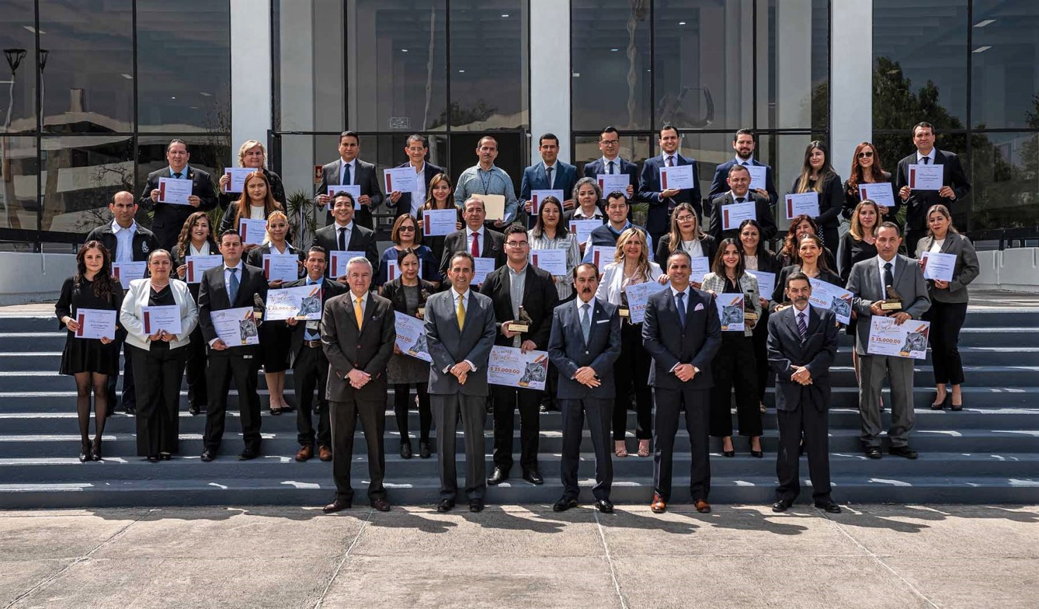 premian a colaboradores destacados en la uag te reconoce