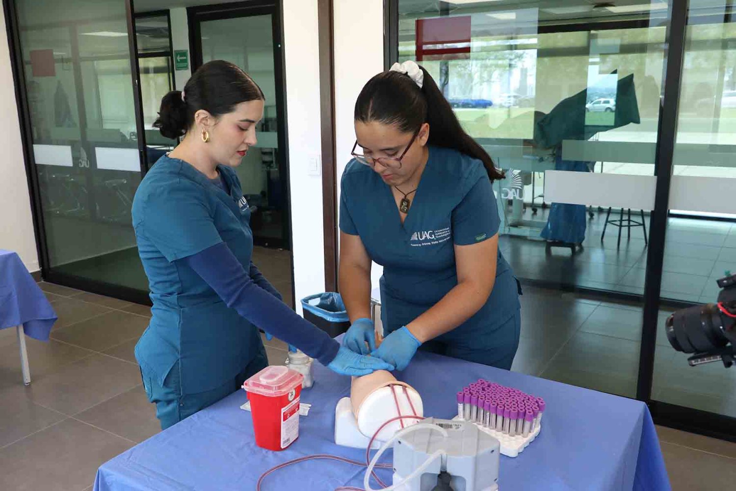 cuantos años dura la carrera de enfermería