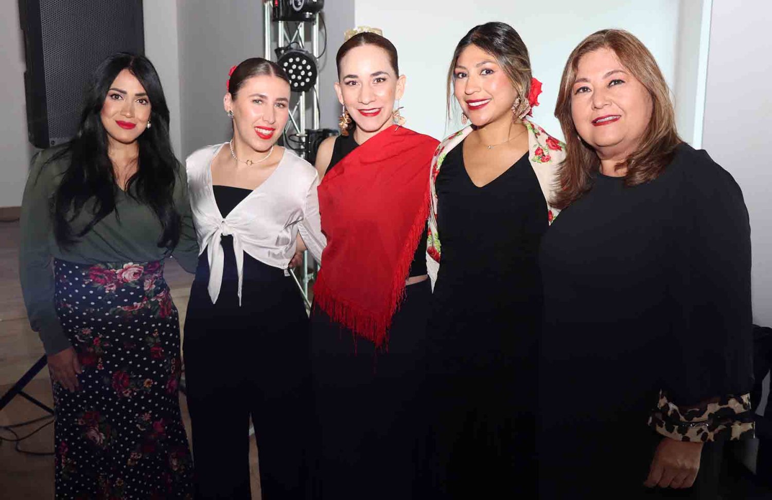 integrantes de la nueva mesa directiva del club de ejecutivas