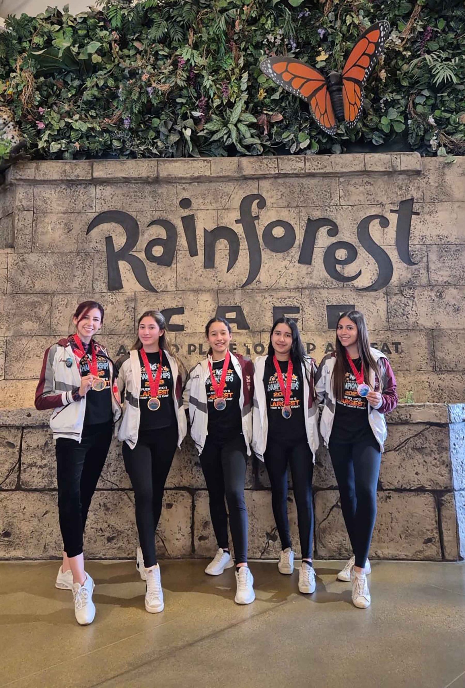 a lo largo de su historia esta agrupacion ha representado a la uag en diferentes paises