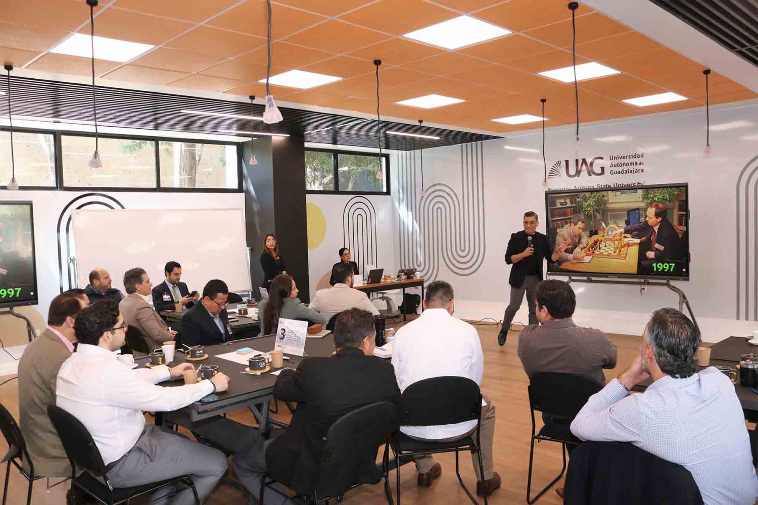 Autoridades y directivos de la UAG se preparan en cultura de la ...